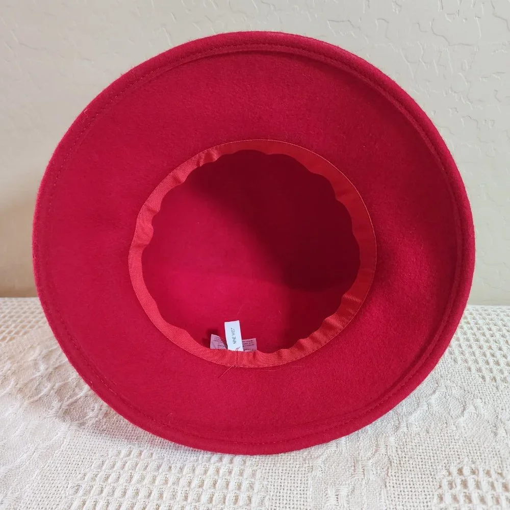 Brilliant Red 100% Wool Cloche Bell Hat Brown Faux Lether Trim Classic Classy